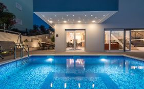 Luxury Villa Sun Stone Heated Pool & Whirlpool